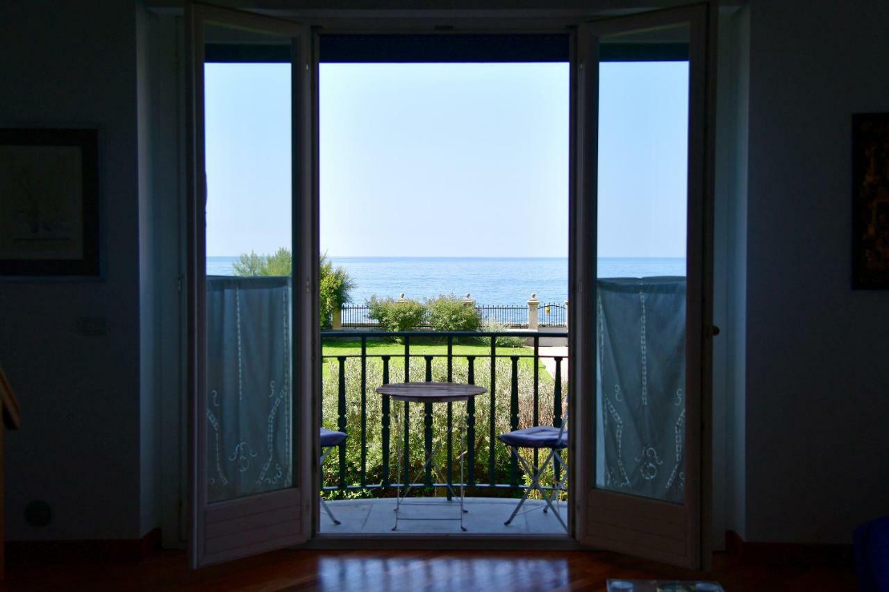 A.A.U.T Appartamento Villa Preli Киавари Екстериор снимка